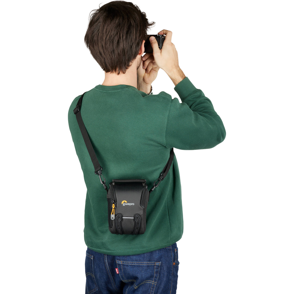 Bandolera Lowepro Adventura SH 115 III (Negro, 1L) - puertos y conexiones