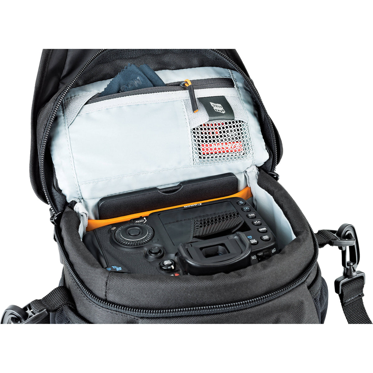Bandolera Lowepro Nova 140 AW II (Negro) - detalle