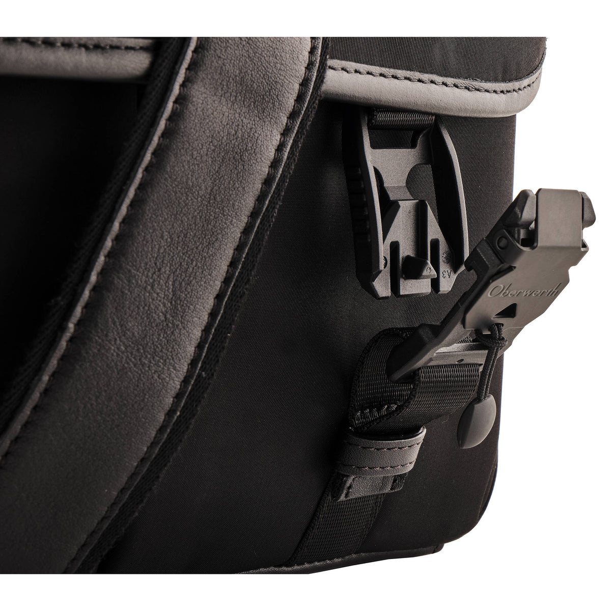 Bandolera Oberwerth ReLon L (Negro) - en uso