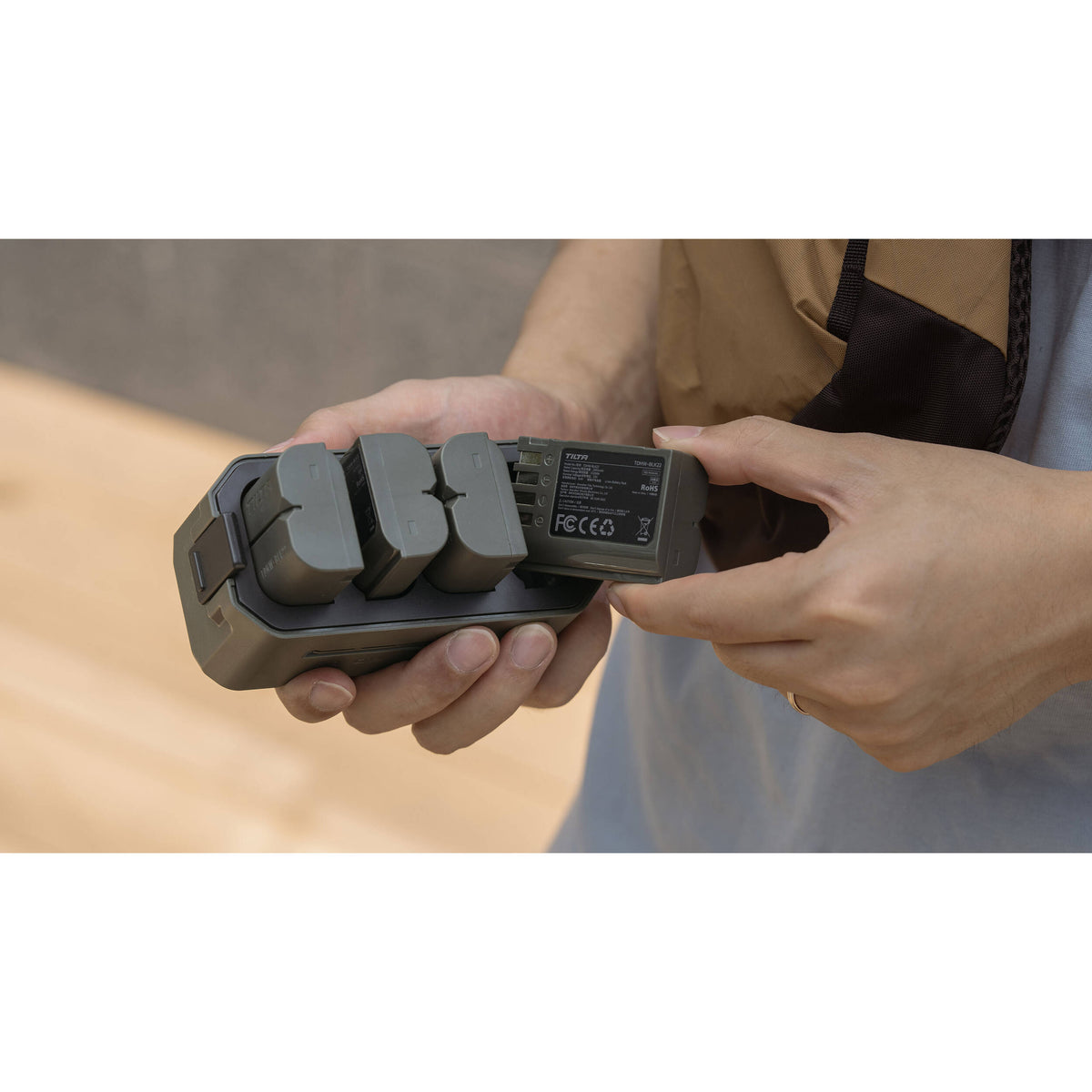 Batería Tilta DMW-BLK22 USB-C (2400mAh) - detalle