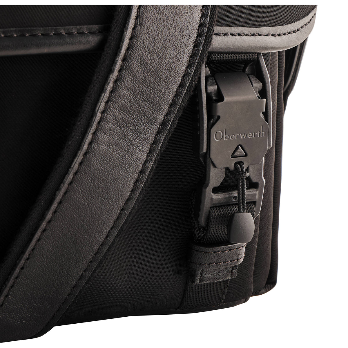 Bolso Bandolera Oberwerth ReLon M (Negro) - contenido de la caja