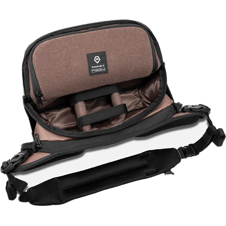 Bolso Bandolera WANDRD ROGUE V2 (Atacama Clay, 6L) - vista frontal