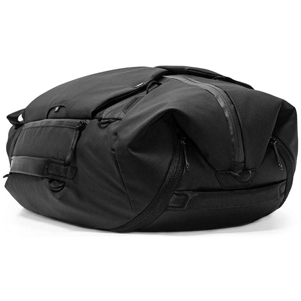 Bolso Peak Design Travel Duffelpack (Negro, 65L) - puertos y conexiones