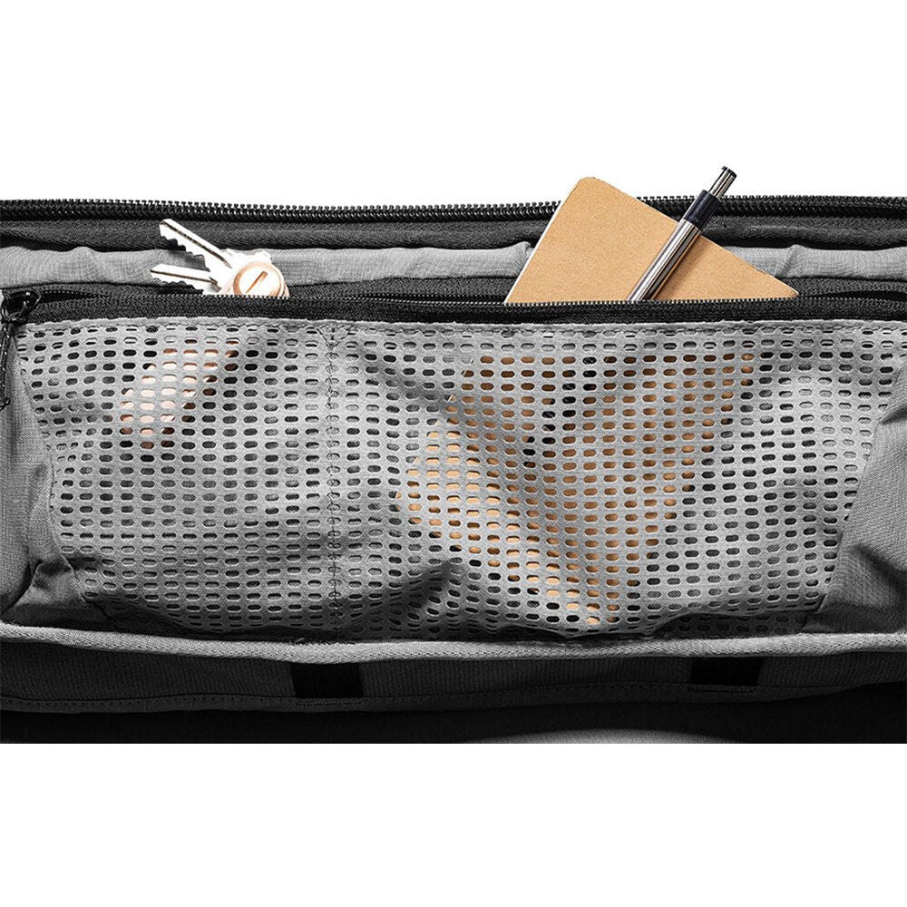 Bolso Peak Design Travel Duffelpack (Negro, 65L) - contenido de la caja