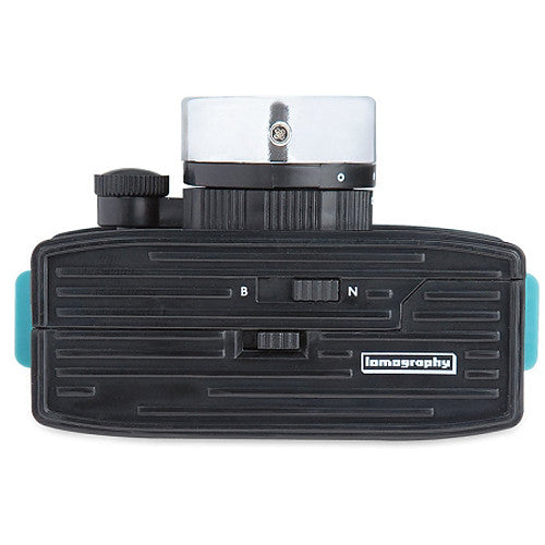 Cámara Analógica Lomography Diana Baby 110 con Kit de Lente de 12 mm (Verde Azulado y Negro) - detalle