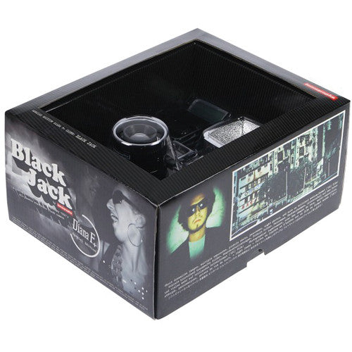Cámara Analógica Lomography Diana F+ (Black Jack) - en uso