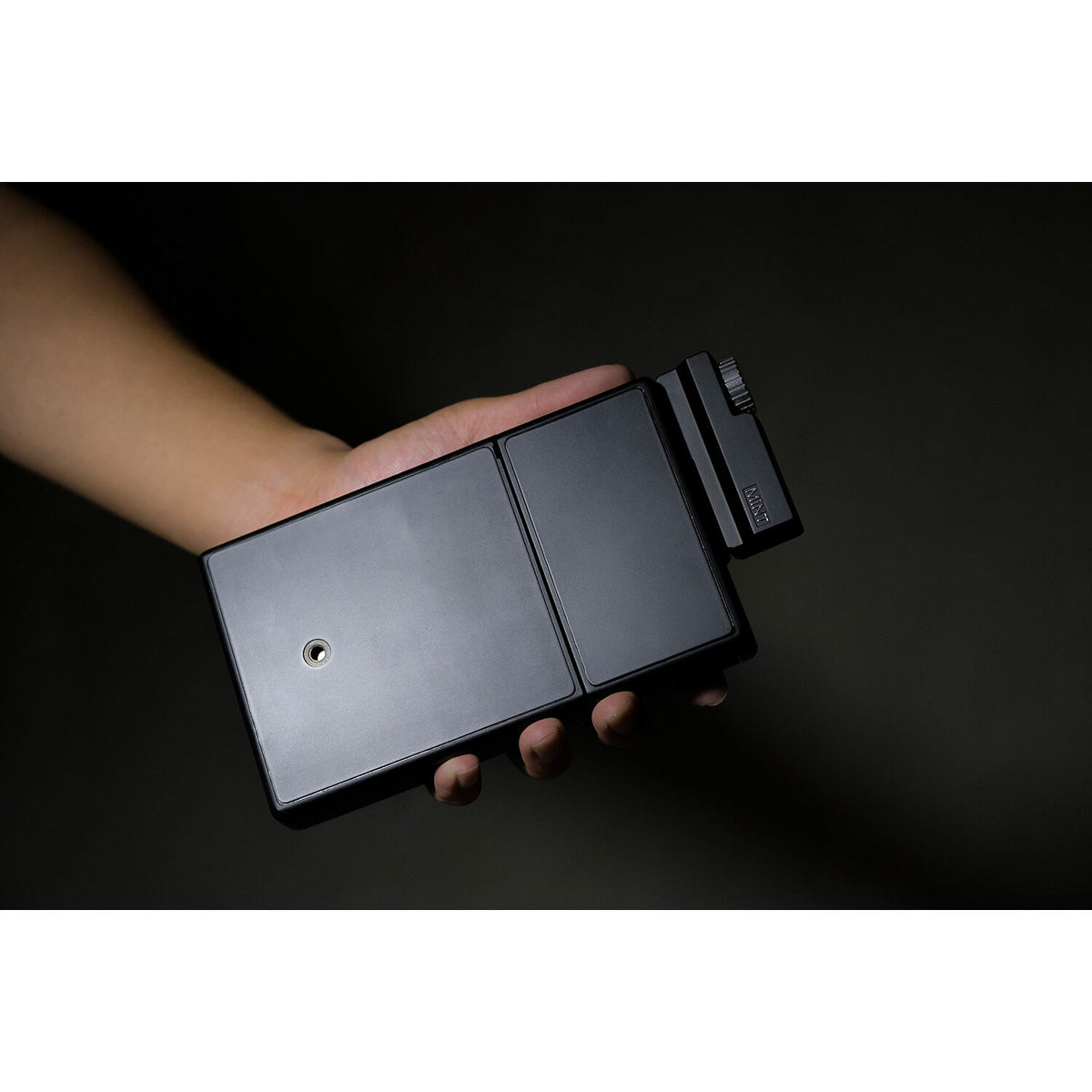 Cámara Analógica Mint SLR670-X Ming Edition (Negro) - detalle