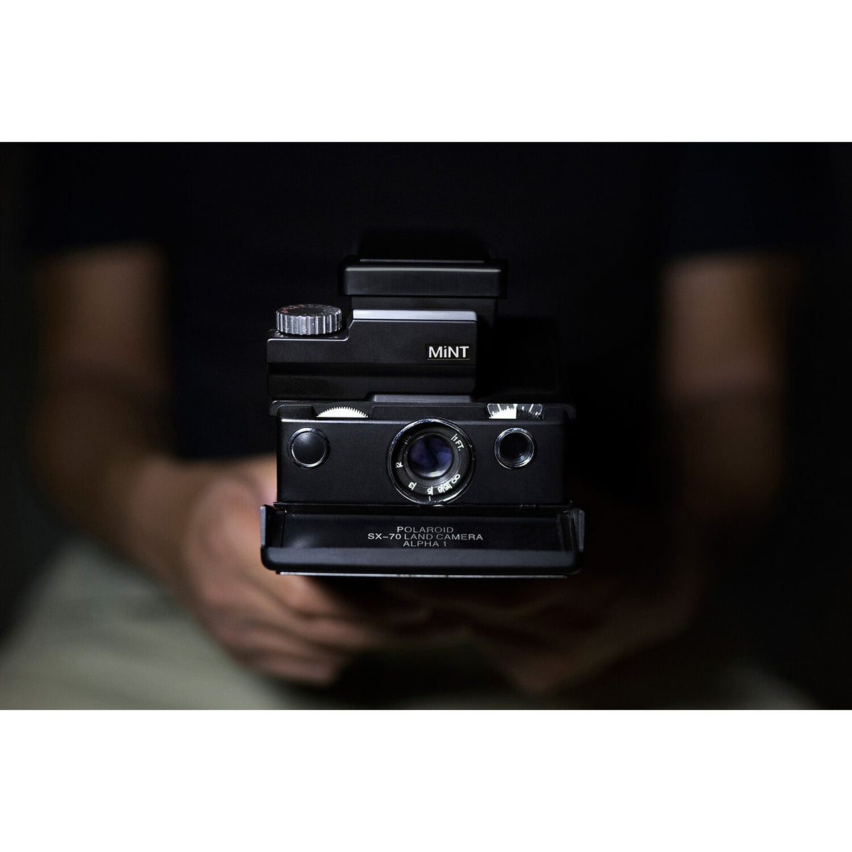 Cámara Analógica Mint SLR670-X Ming Edition (Negro) - contenido de la caja
