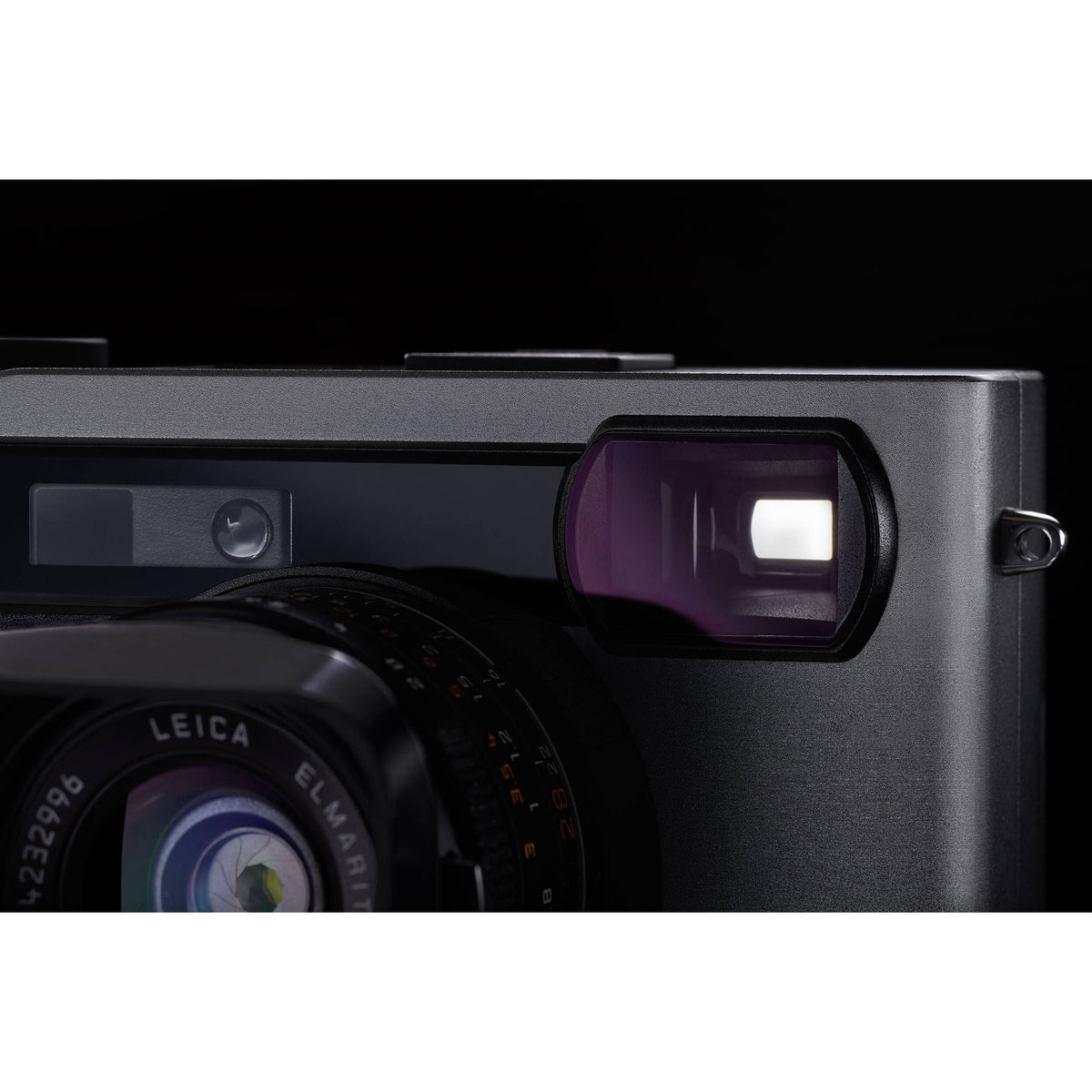 Cámara Digital Pixii A2572+ Telémetro APS-C 26MP 128GB Negro Mate - puertos y conexiones