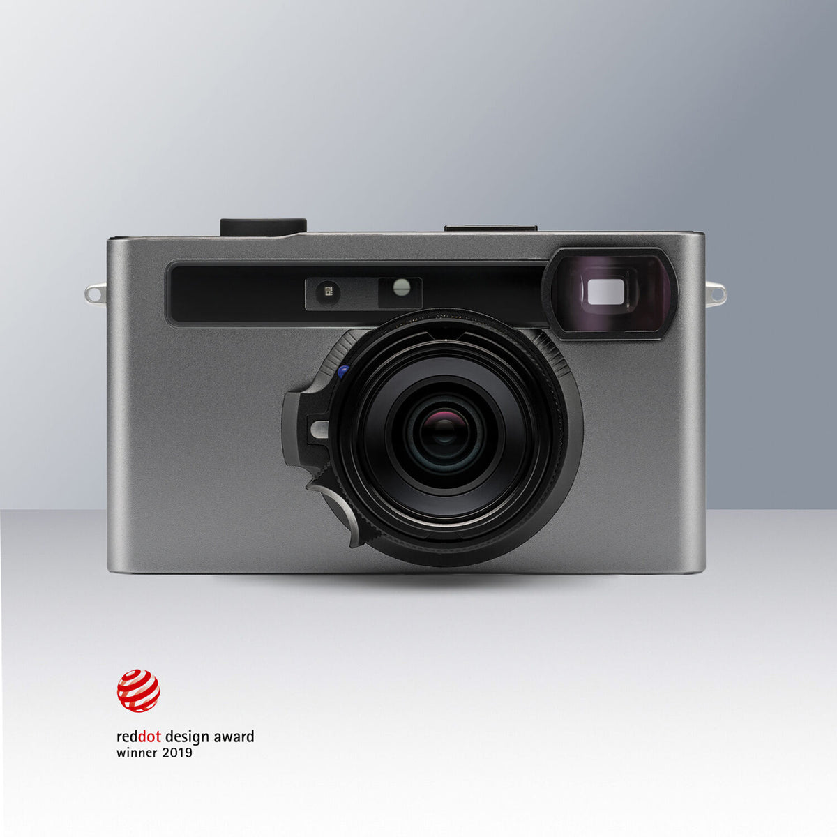 Cámara Digital Pixii Max Telémetro Full Frame 24.5MP 128GB Gris Espacial - en uso