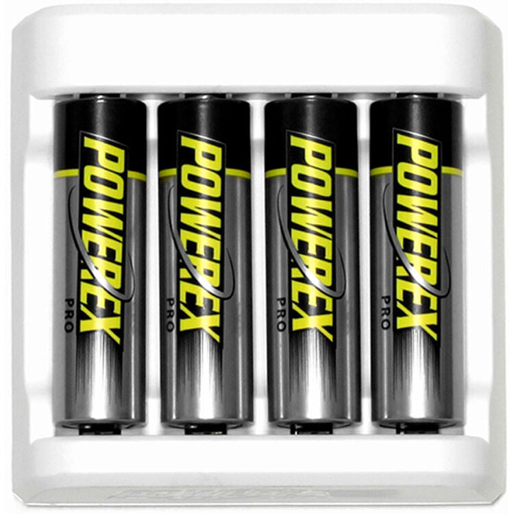 Cargador Powerex MH-C401U USB Smart con 4 Powerex Pro NMH - en uso