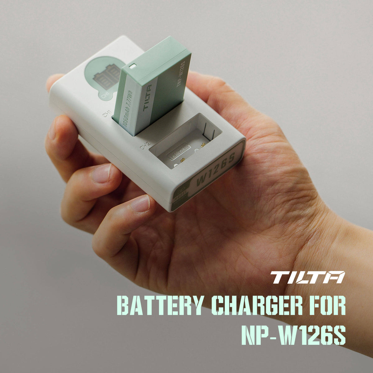 Cargador Tilta 2-Channel para NP-W126S (Forest Green) - puertos y conexiones