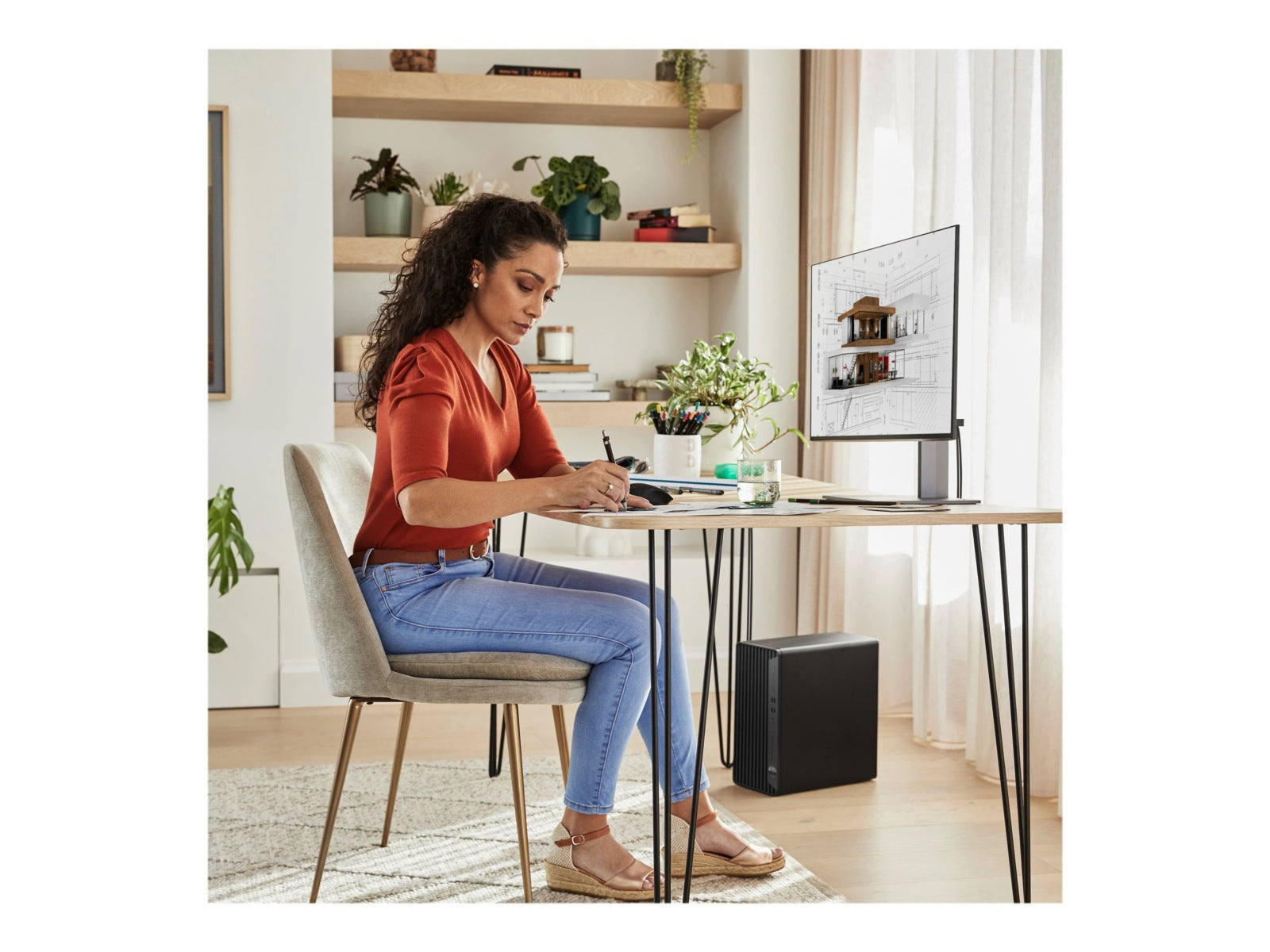 Computador de Escritorio Lenovo ThinkCentre M90t Gen 5 12V2, Intel Core i5 I5-14500 14 Núcleos, 16GB DDR5, SSD - vista 4