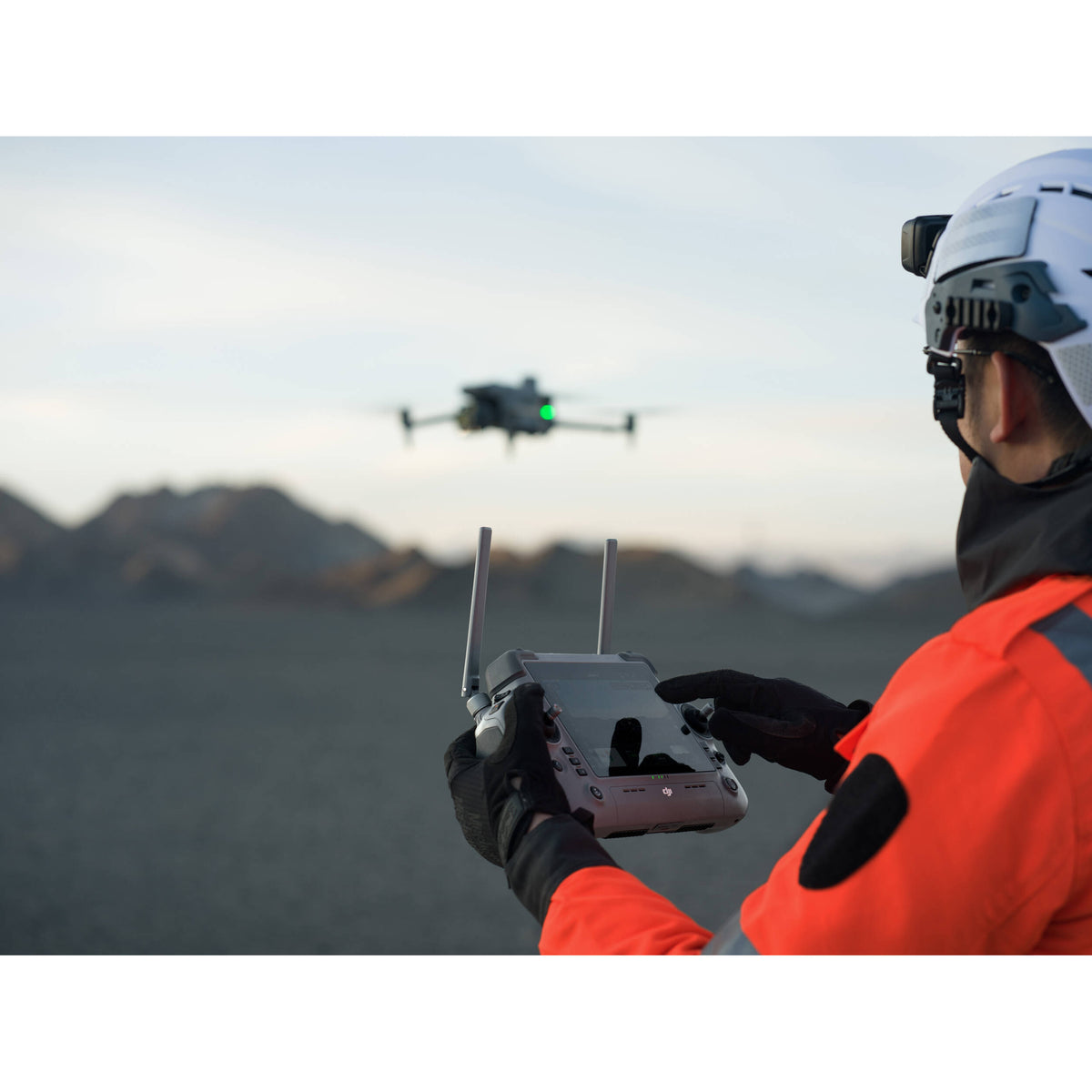 Dron DJI Matrice 4T Industrial con Cámara Térmica