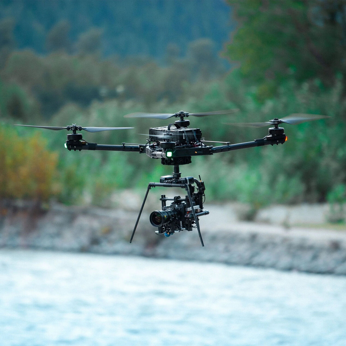 Dron FREEFLY Alta X con Control Pilot Pro (NDAA)