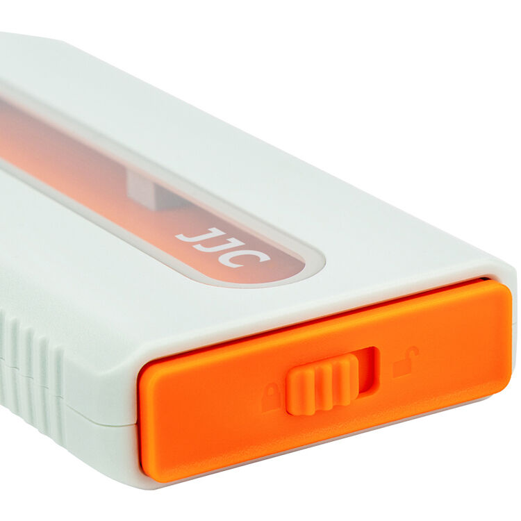 Estuche para Tarjetas JJC MCK-XQD4GO - en uso