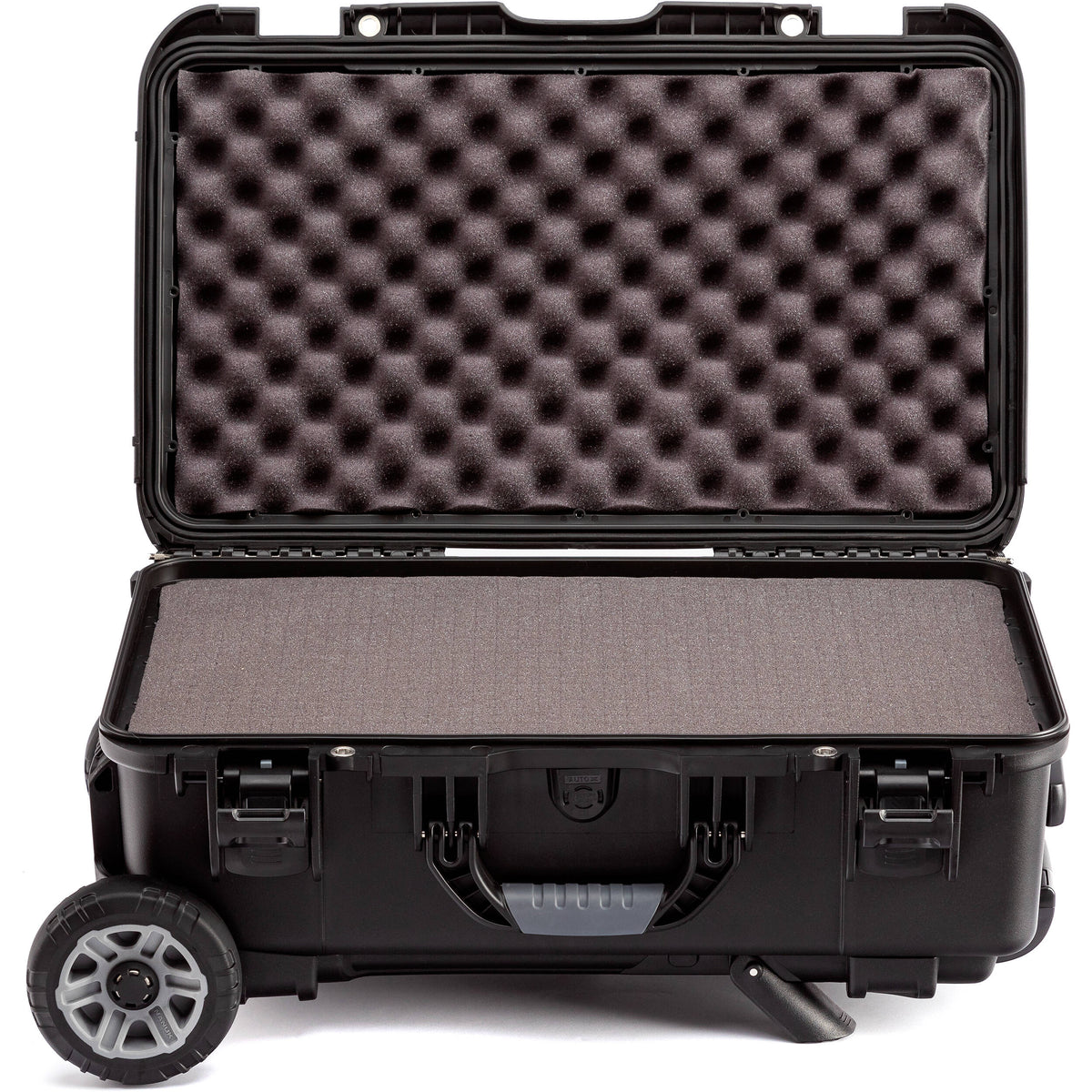 Estuche Rígido Nanuk 935 con Heavy-Duty Wheels & espuma cortada en cubos (28.5L) - puertos y conexiones