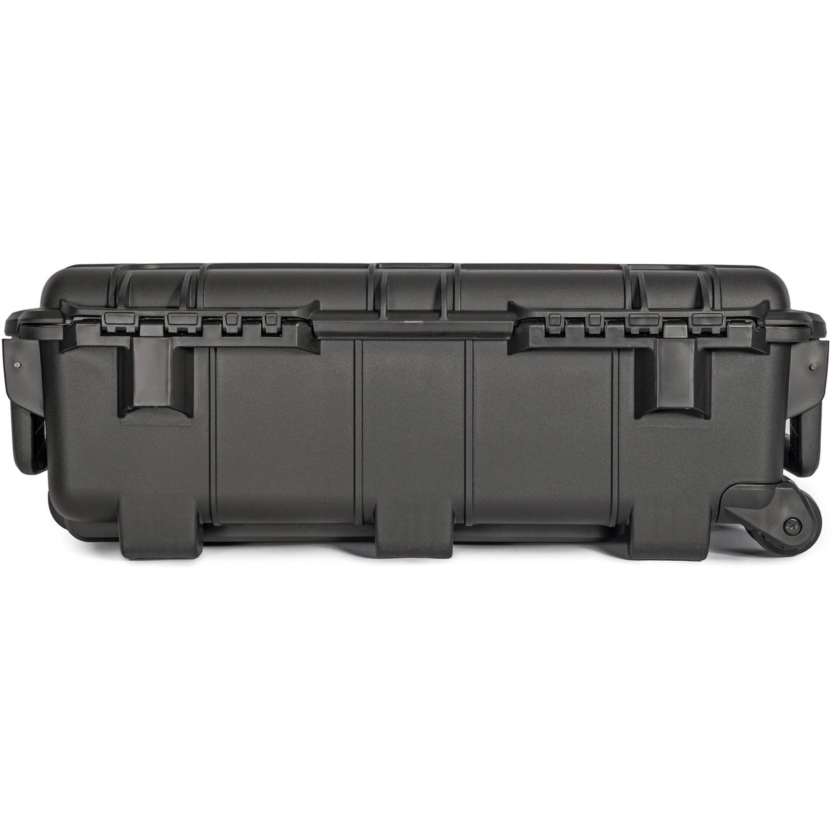 Estuche Rígido Nanuk 962 con ruedas con divisores acolchados (Negro, 70L) - puertos y conexiones