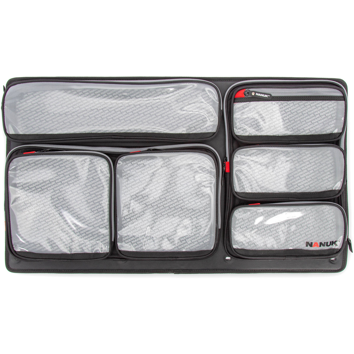 Estuche Rígido Nanuk 962 con ruedas Pro Photo Kit (Negro, 70L) - en uso
