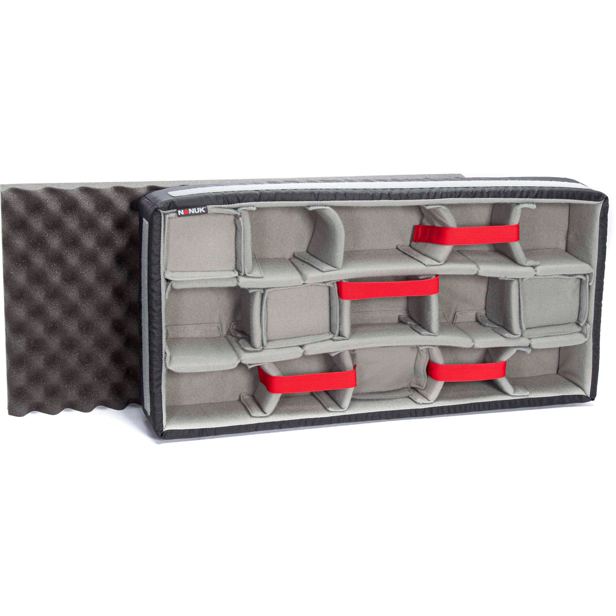 Estuche Rígido Nanuk 980 (Negro, 36L, divisores acolchados) - en uso