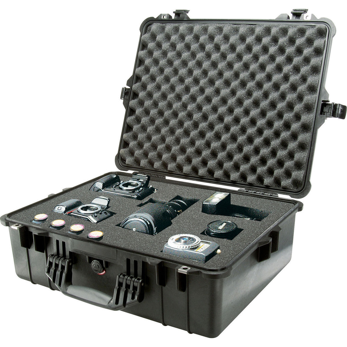 Estuche Rígido Pelican 1600 con espuma juego (Negro) - puertos y conexiones