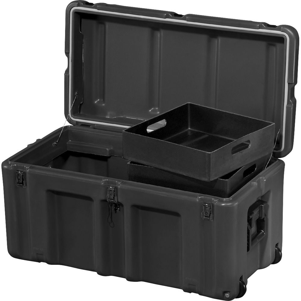 Estuche Rígido Pelican Hardigg 472-FTLK-LG Footlocker para Movable Storage (Negro) - vista principal
