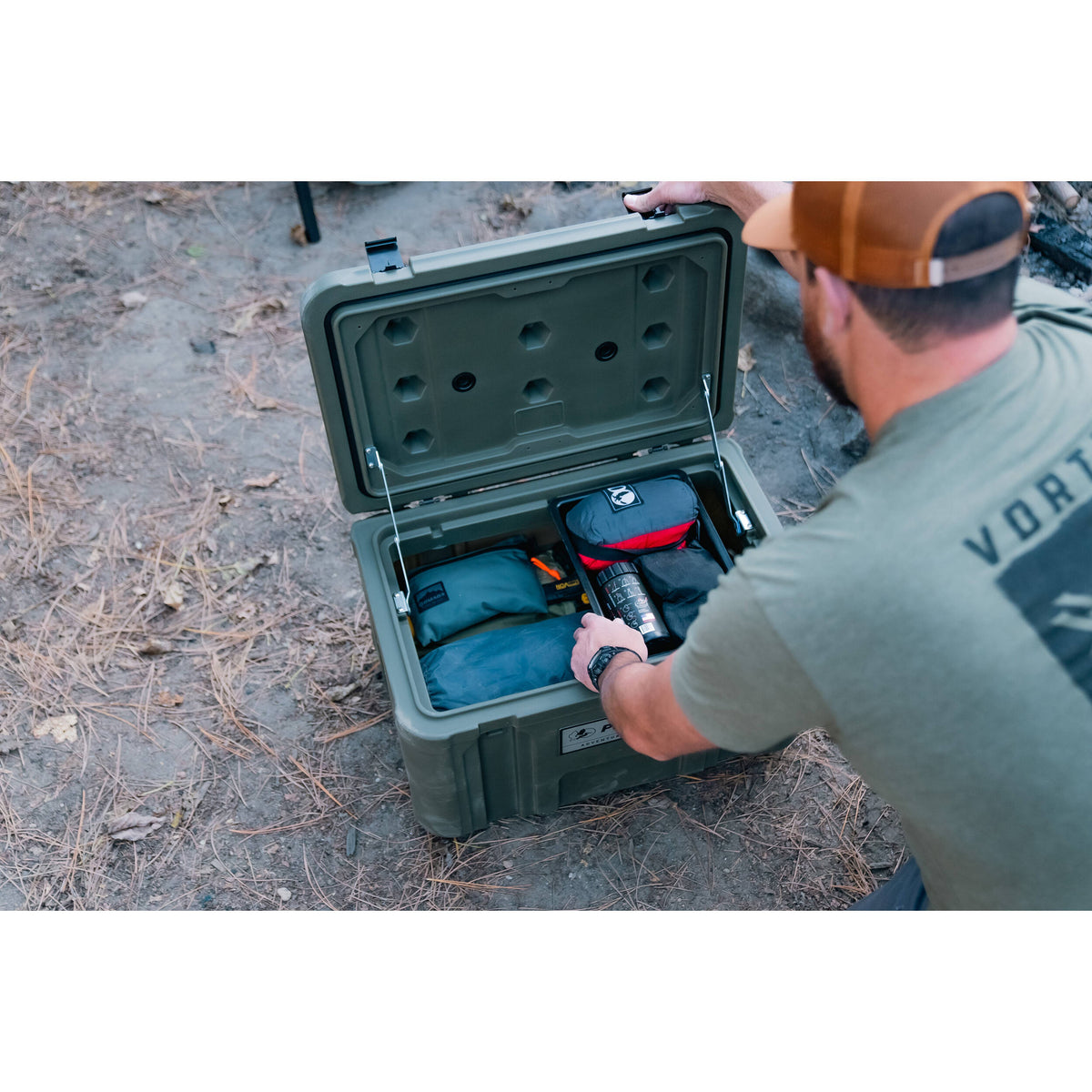 Estuche Rígido Pelican TX80 Adventure (Negro, 55.2L) - contenido de la caja