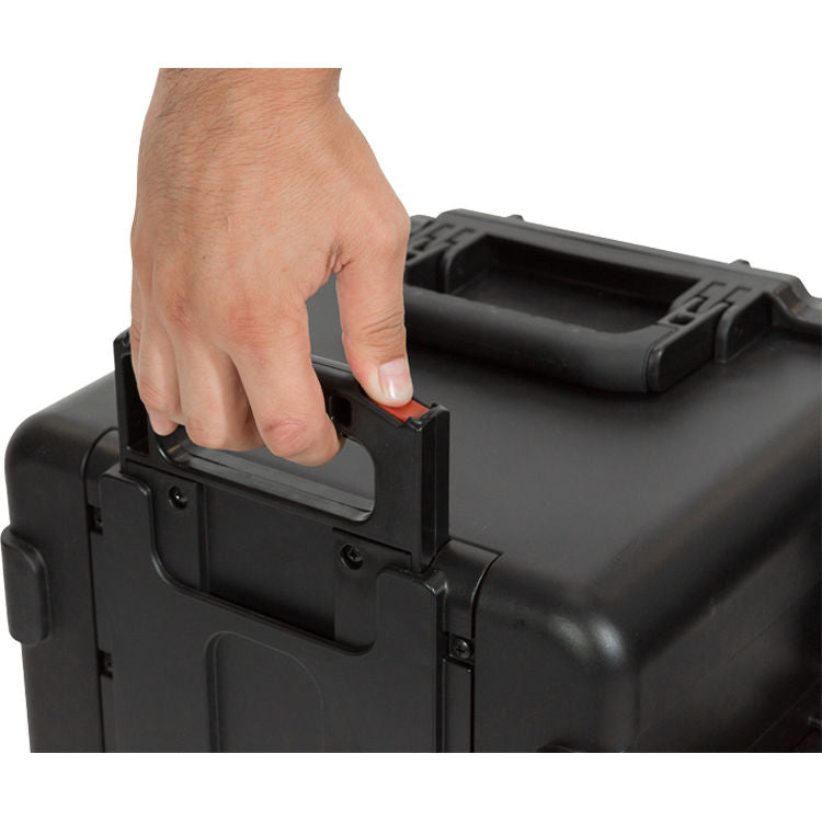 Estuche Rígido SKB 3i-Series 2213-12 Waterproof con espuma cortada en cubos utilitario con Wheels - contenido de la caja