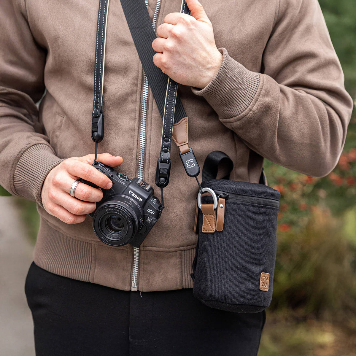 Funda para Lente Coiro Marra (Grande) - en uso
