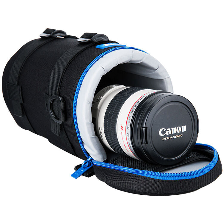 Funda para Lente JJC Deluxe con Shoulder Strap con Pad (4.3 x 8.9") - en uso