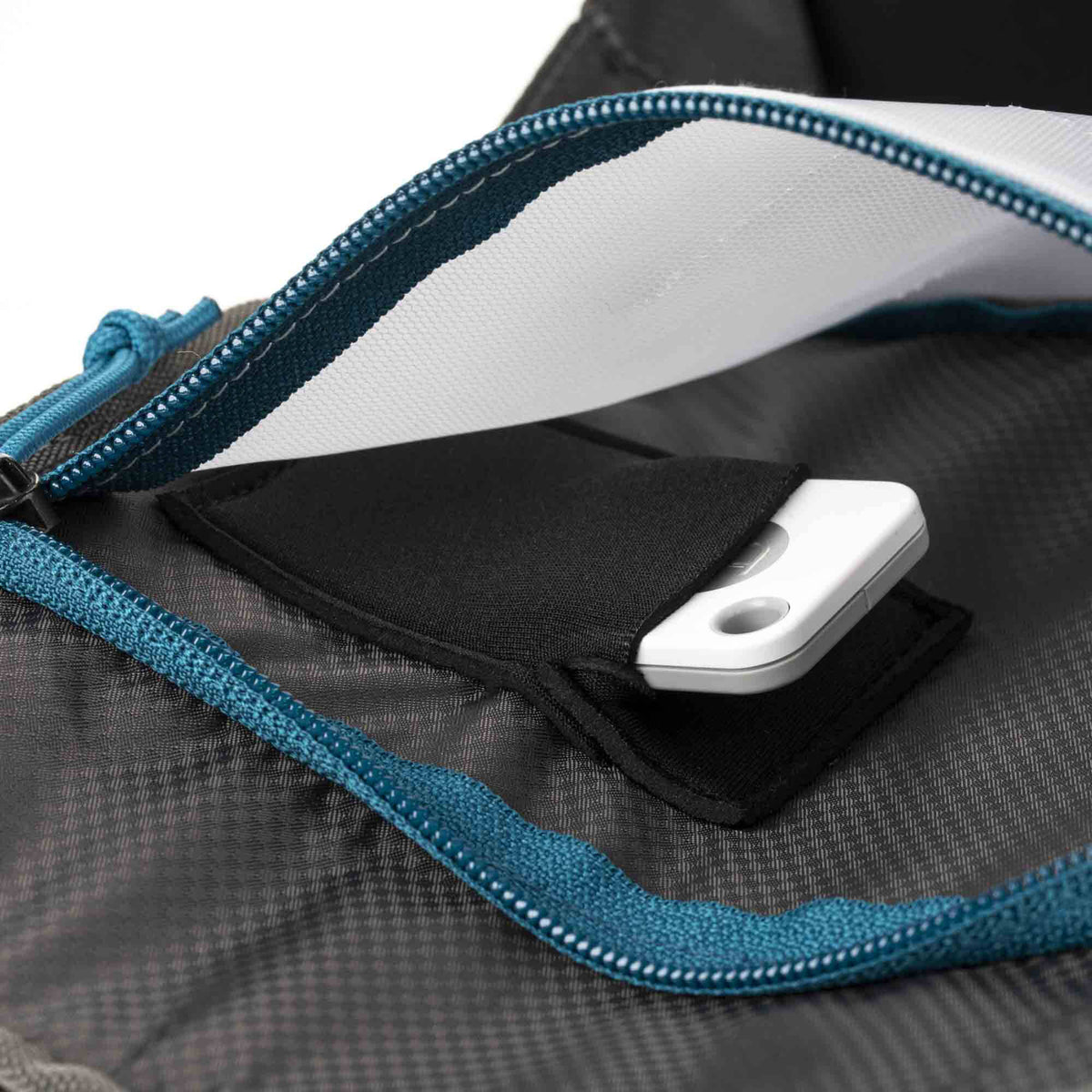Holster Tenba Axis V2 Top-Loading Bag (Negro, 4L) - contenido de la caja
