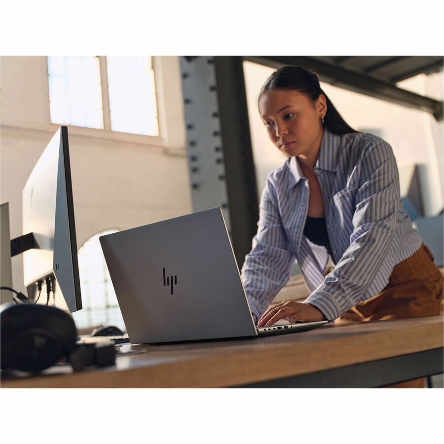 Laptop HP ZBook X G2i 16" Copilot+ PC Mobile, Intel Core Ultra 7 16 Núcleos, 32GB DDR5, 1 TB SSD, RTX PRO - vista 4
