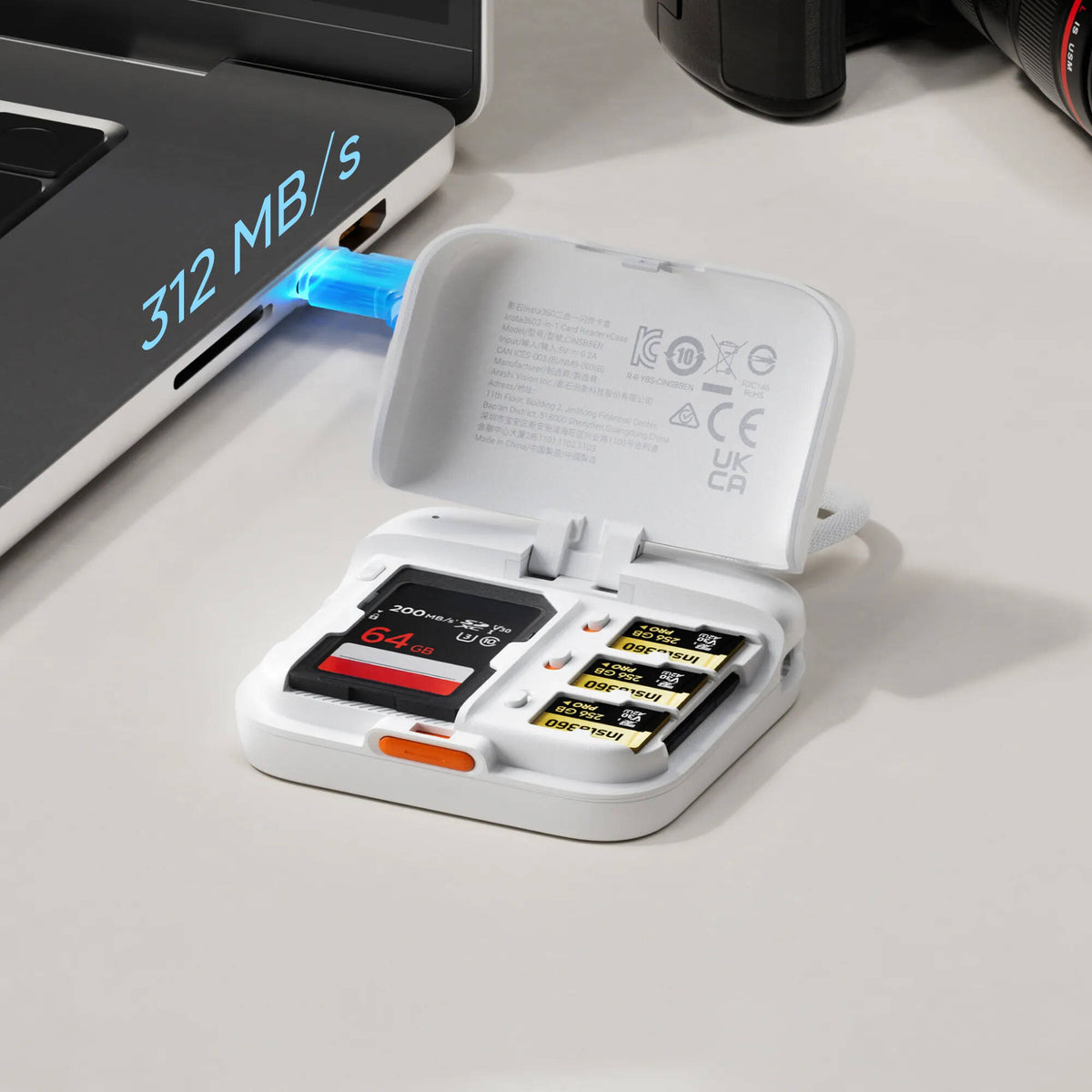 Lector de Tarjetas Insta360 2-in-1 + Case - detalle