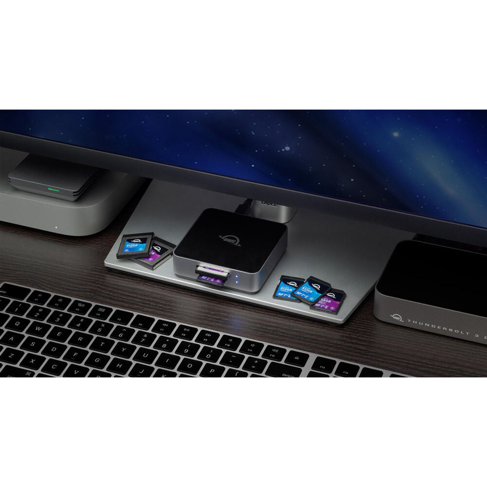 Lector de Tarjetas OWC Atlas Dual CFexpress + SD - en uso