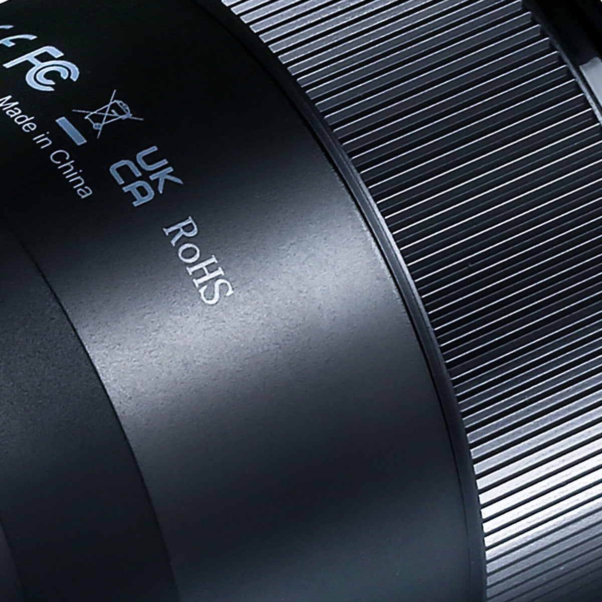 Lente Meike 85mm f/1.8 Full Frame AF - puertos y conexiones