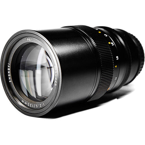 Lente Mitakon Zhongyi Creator 135mm f/2.5 - vista frontal