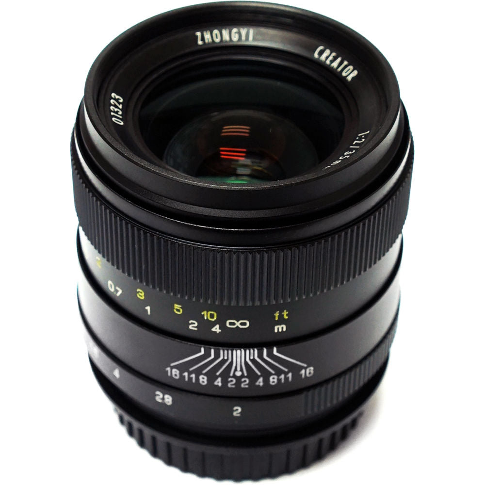 Lente Mitakon Zhongyi Creator 35mm f/2 - vista frontal