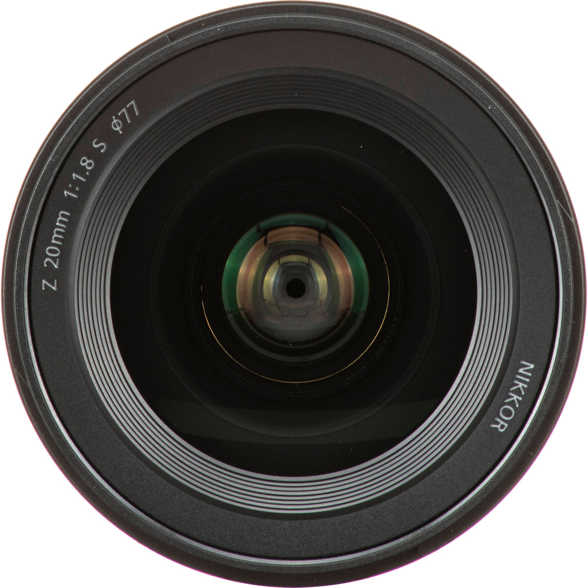 Lente Nikon NIKKOR Z 20mm f/1.8 S - contenido de la caja