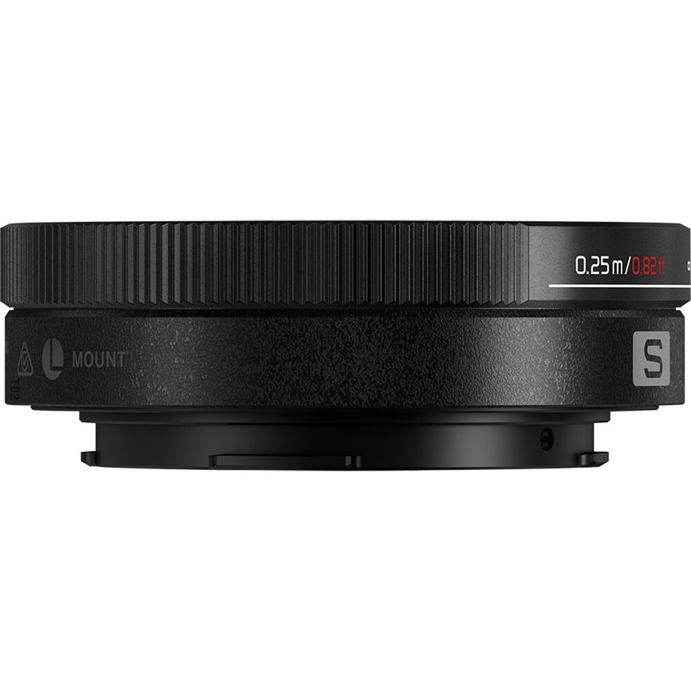 Lente Panasonic LUMIX S 26mm f/8 - vista lateral