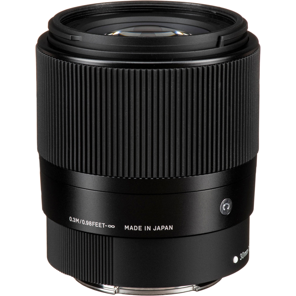 Lente Sigma 30mm f/1.4 DC DN Contemporary - vista lateral