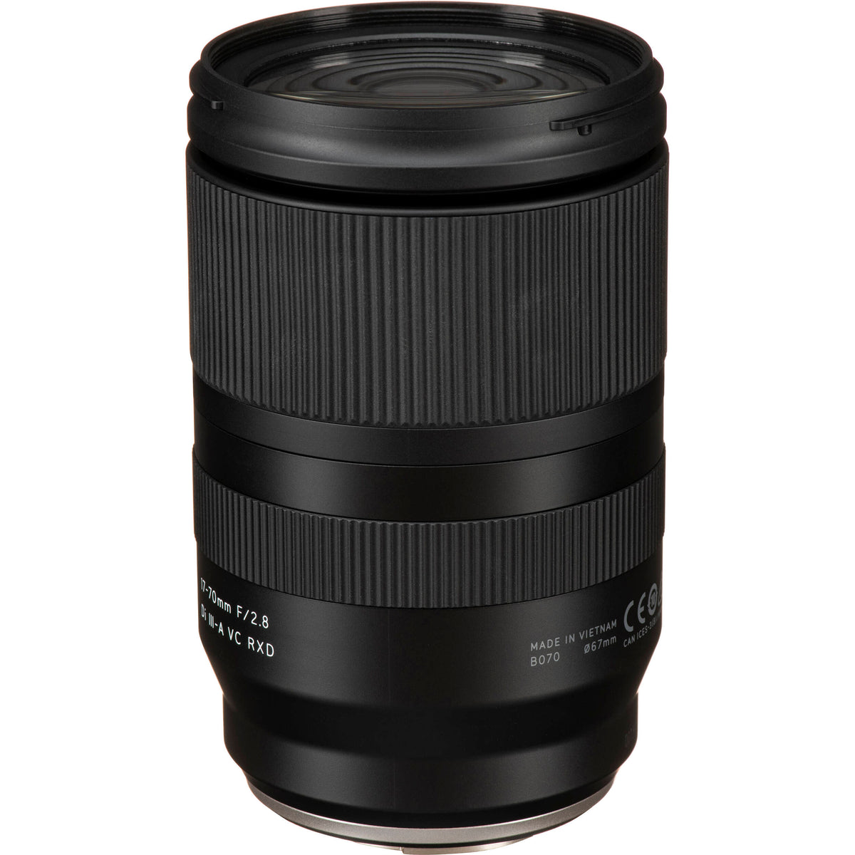 Lente Tamron 17-70mm f/2.8 Di III-A VC RXD para FUJIFILM - puertos y conexiones