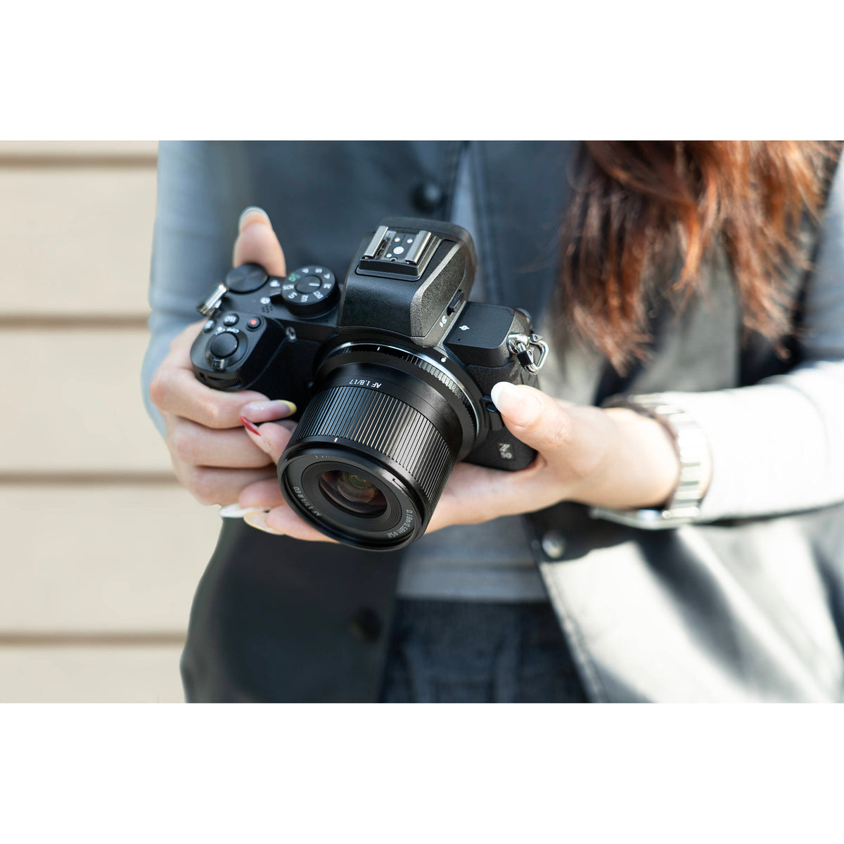 Lente TTArtisan AF 17mm f/1.8 Air (Negro) - vista trasera