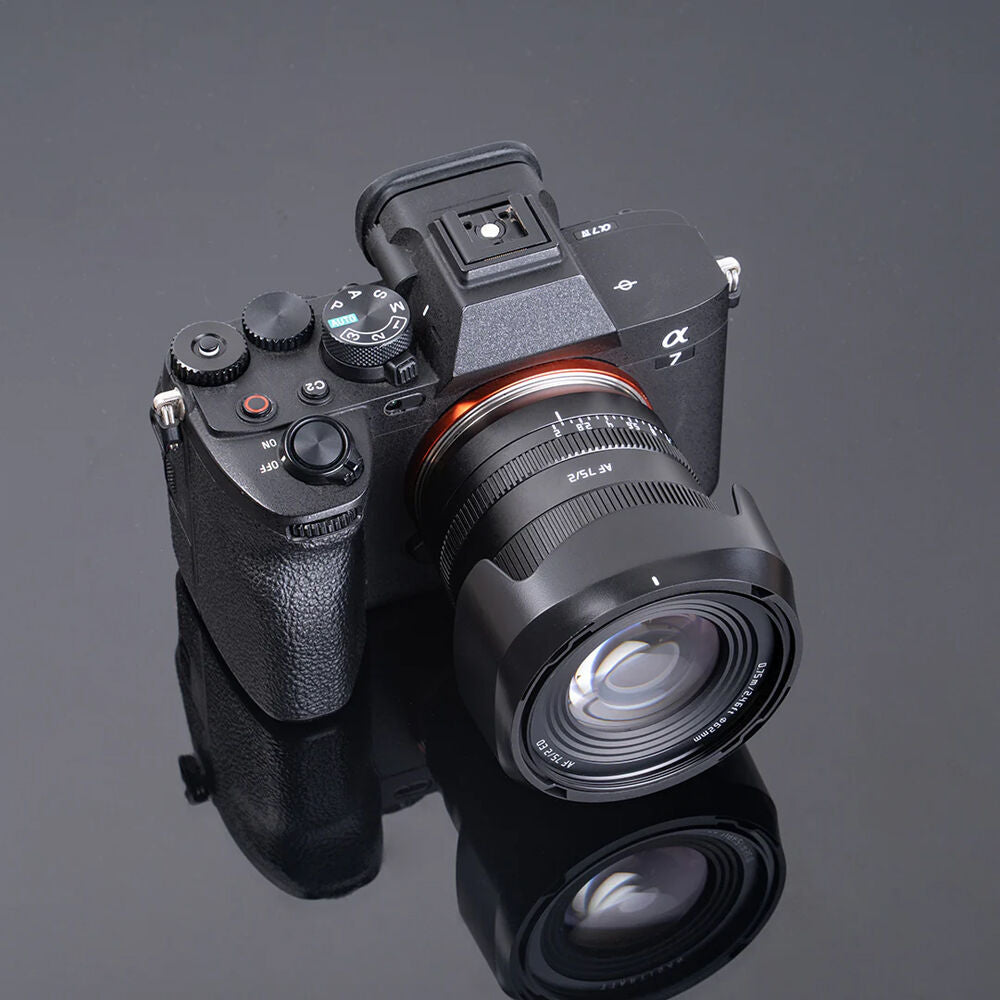 Lente TTArtisan AF 75mm f/2 (Negro) - puertos y conexiones