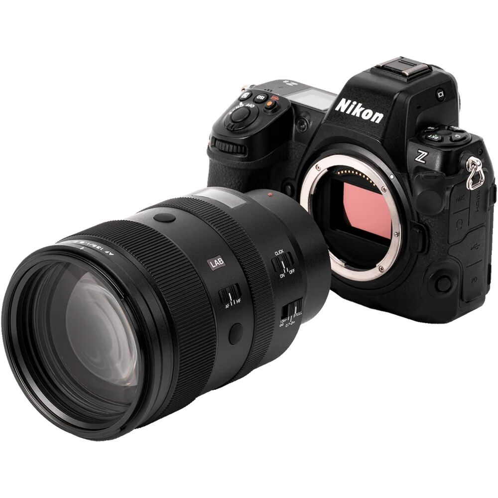 Lente Viltrox AF 135mm f/1.8 LAB Z - contenido de la caja