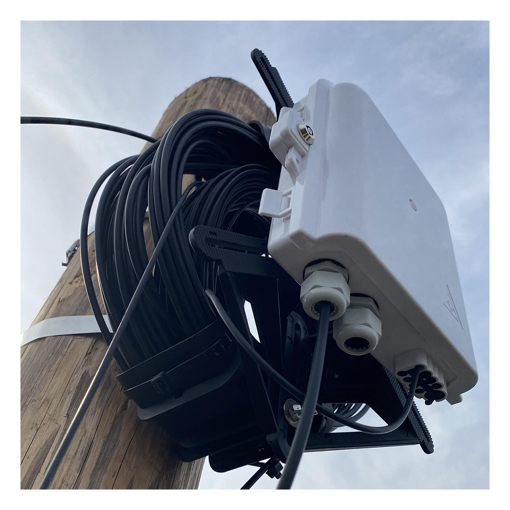 Bracket para Montaje de Caja de Empalme LinkedPro LP-CSSB
