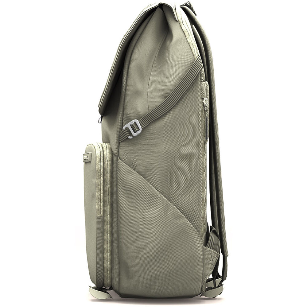 Mochila Brevite The Runner (Pine Verde, 18L) - puertos y conexiones