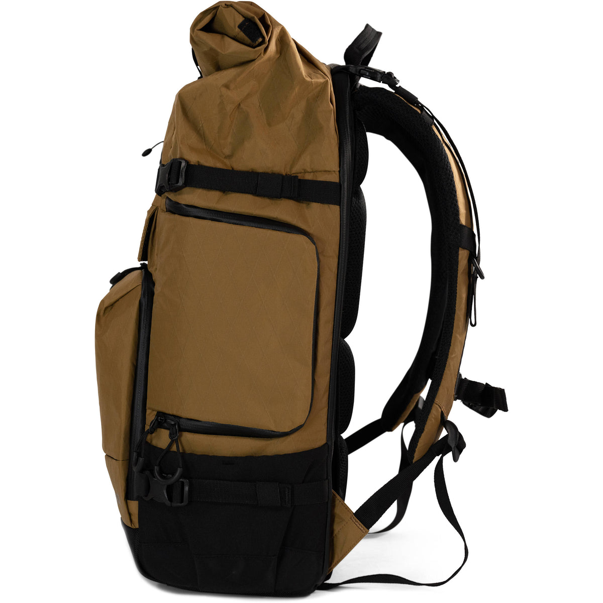Mochila compagnon Element (Desert Brown, 30L) - puertos y conexiones