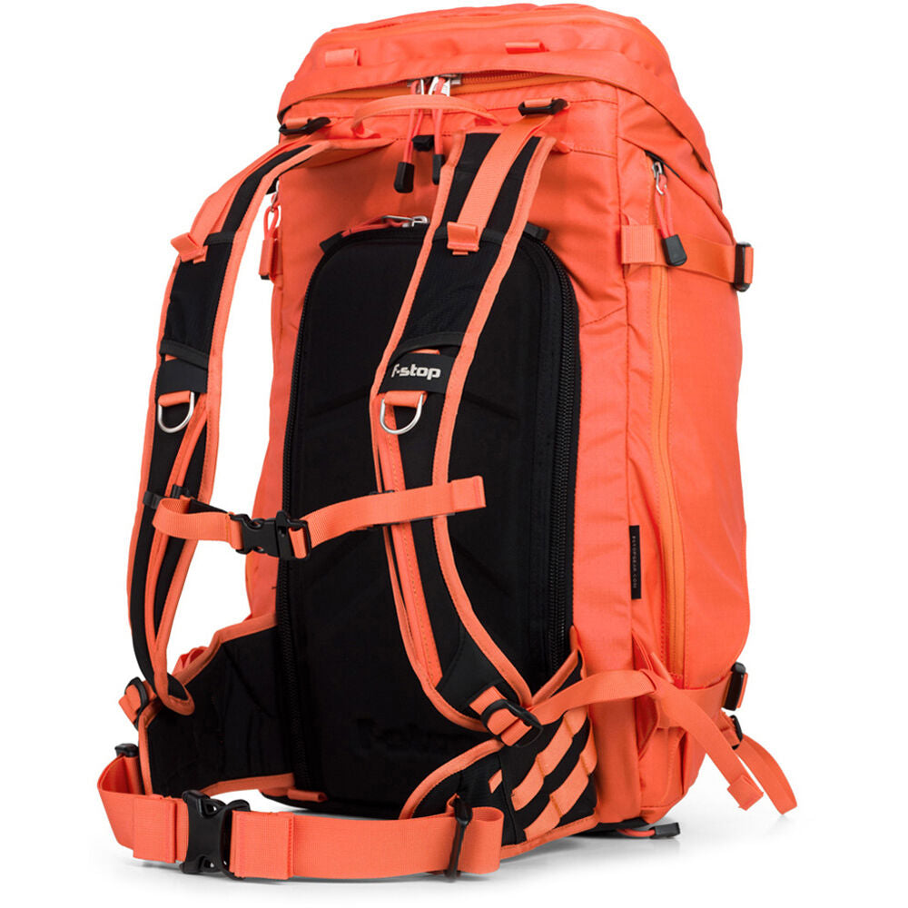Mochila f-stop Mountain Serie Lotus Essentials Bundle (Matte Negro Anthracite, 32L) - vista lateral