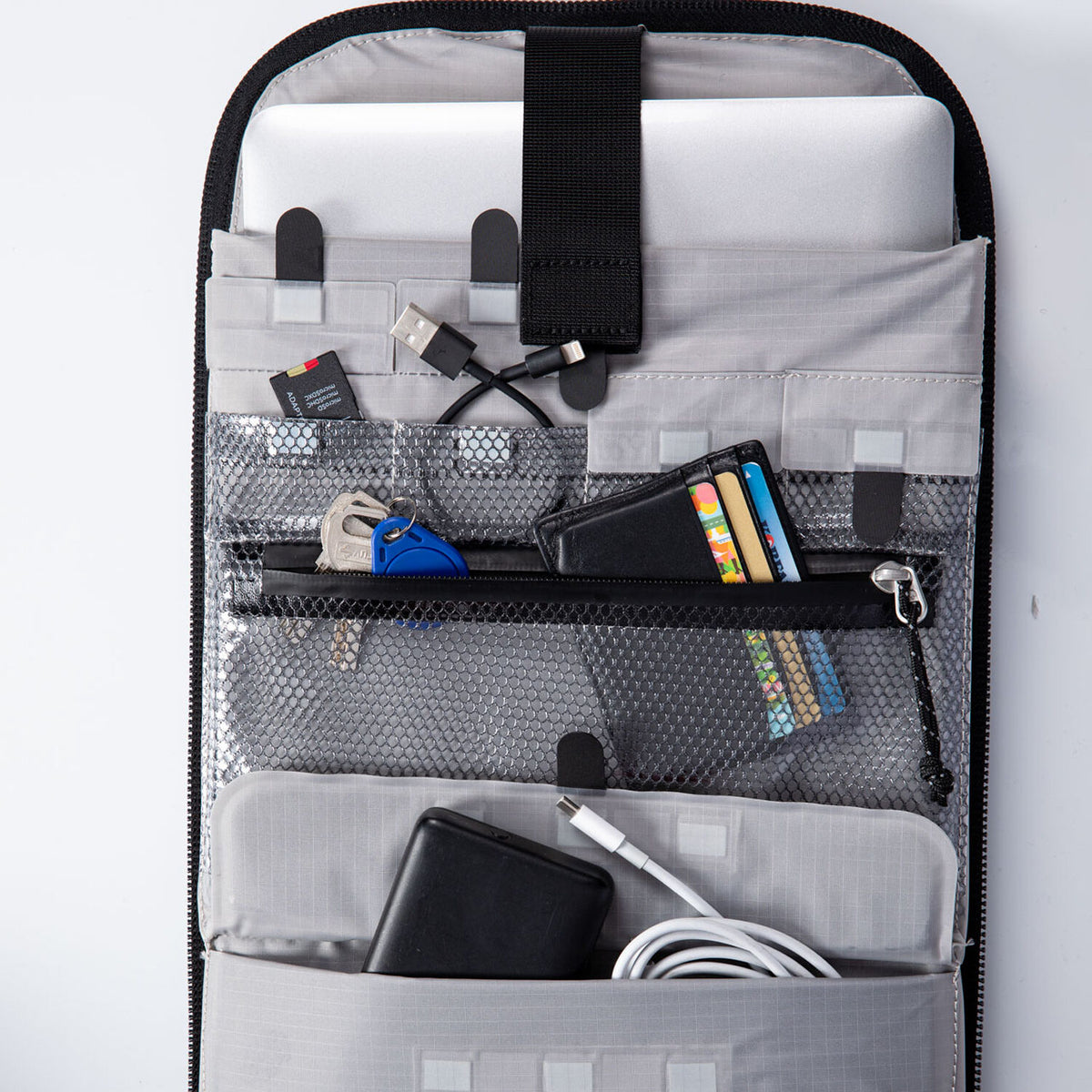 Mochila f-stop TILOPA 50L DuraDiamond Travel & Adventure (Anthracite Negro) - detalle