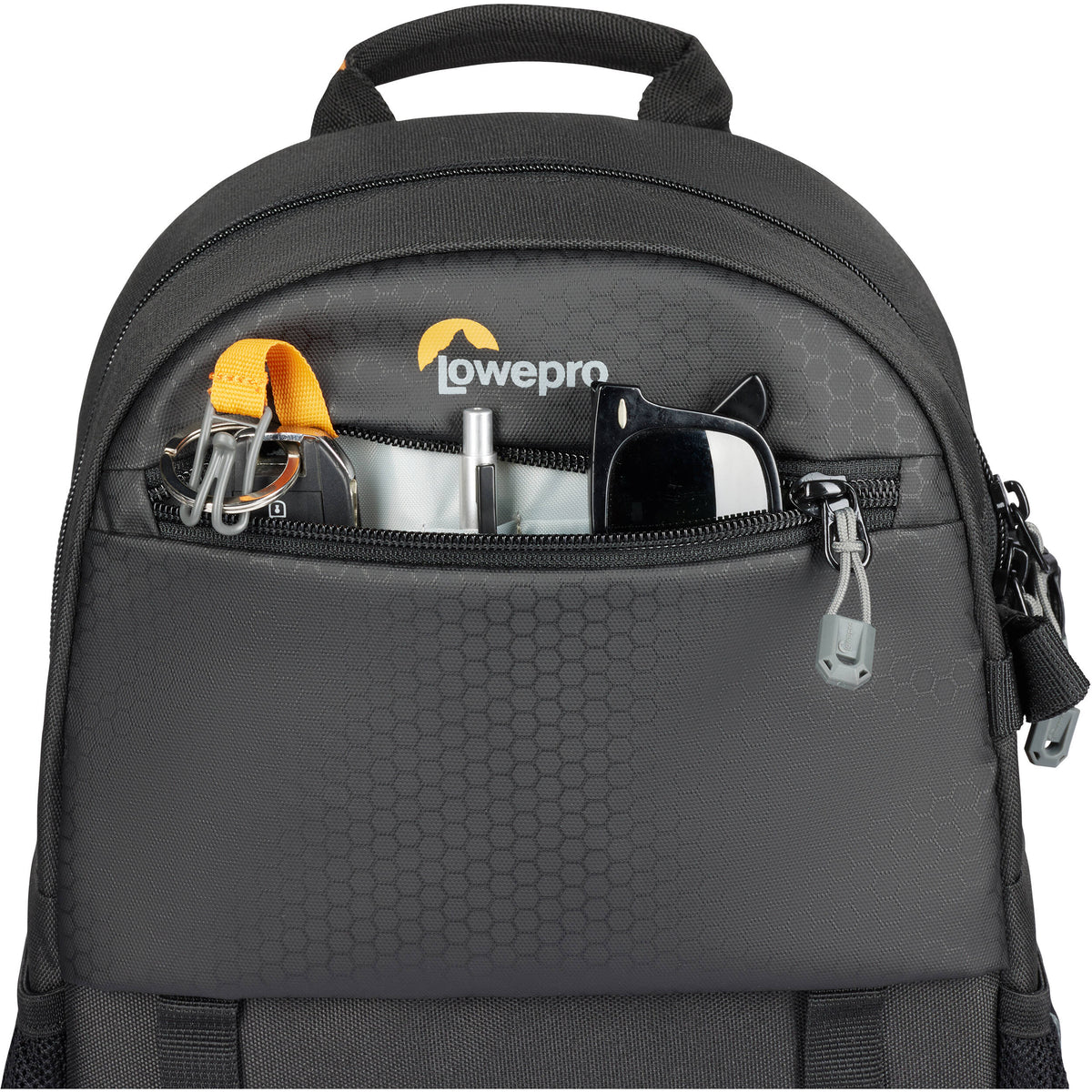 Mochila Lowepro Adventura BP 150 III (Negro) - puertos y conexiones